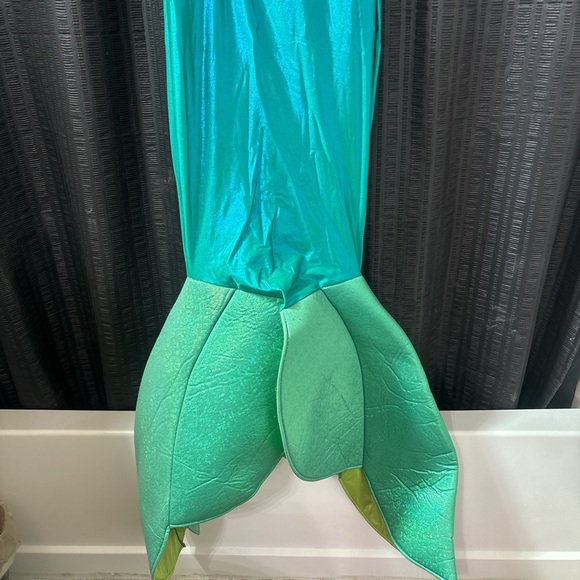 Disney little mermaid Ariel women’s costume size large adult 12-14 - Picture 4 of 11